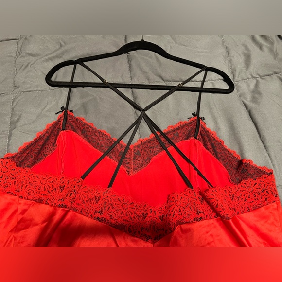 Cacique Red Chemise - Picture 4 of 6